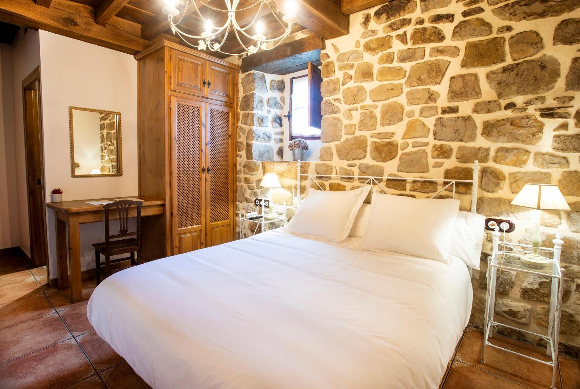 Hotel Palacio La Cajiga Abandames Room photo